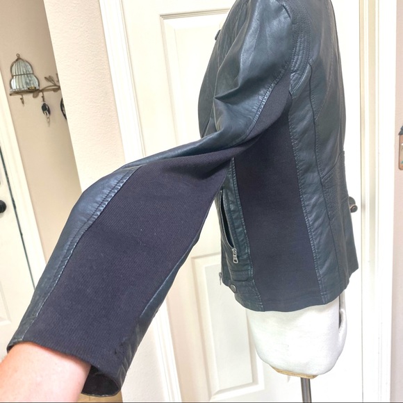 SEBBY COLLECTION Black Faux Leather Moto Jacket Medium - Picture 6 of 16